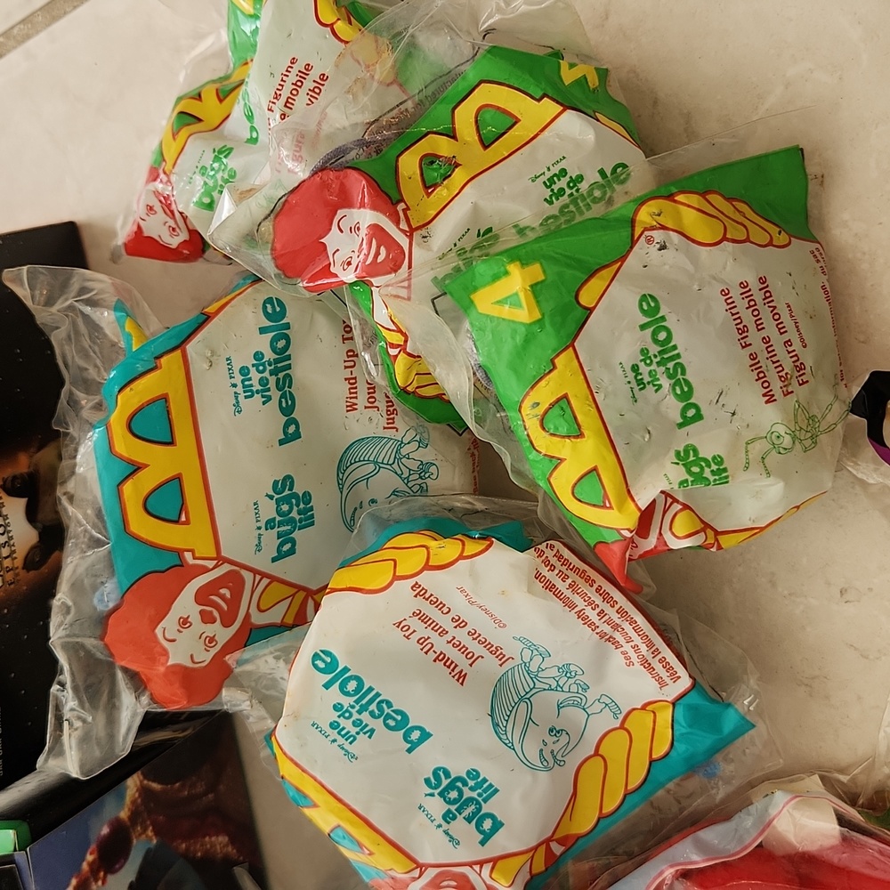 Vtg 32 Happy Meal Toys Late 1990s McDonald's Burger King Taco Bell Chick-fil-A - Picture 3 of 9